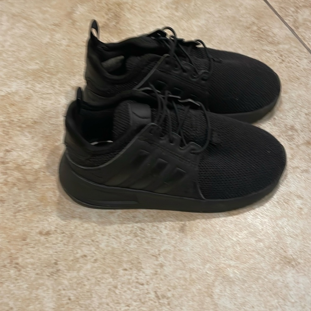 Toddler adidas sneakers size 8.5k